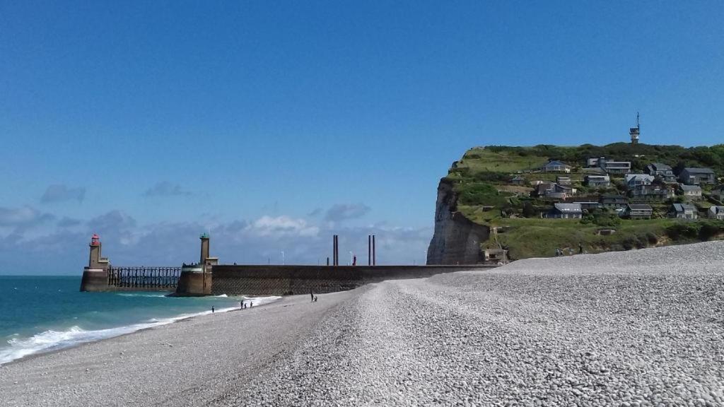 Plage Et Port A 2 Pas Fécamp Exterior photo